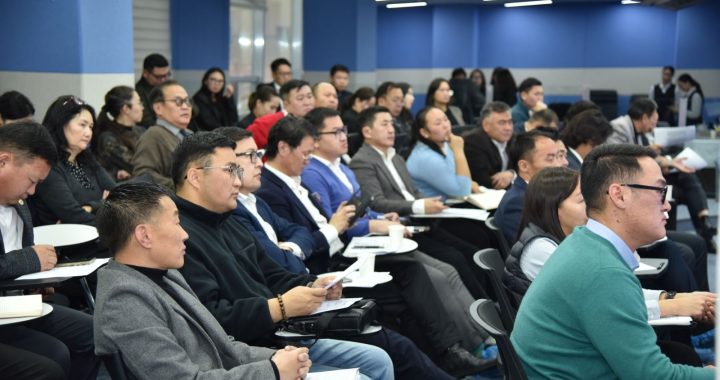 Улстөрийн намууд ондоо багтааж дүрмээ өөрчилж, Улсын дээд шүүхэд 30 хоногт багтаан бүртгүүлнэ