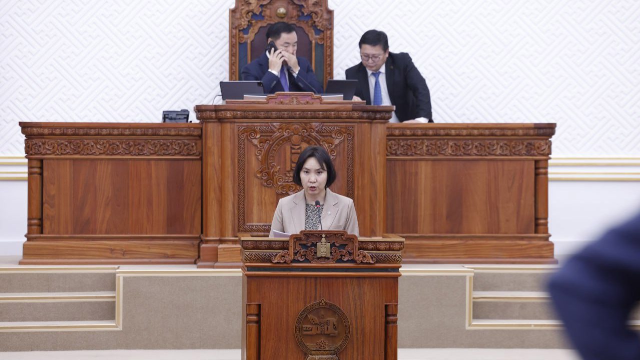 “Хянан шалгах түр хороо байгуулах тухай” хэлэлцэж эхлэв