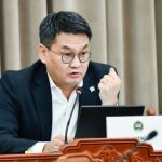 Ө.Шижир: Сургуулиа амраахгүй бол эмийн компаниуд баяжина