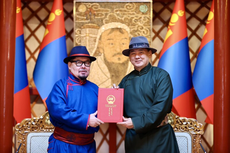 Ерөнхийлөгч У.Хүрэлсүх уламжлалт анагаах ухааныг хөгжүүлэх тухай зарлиг гаргалаа