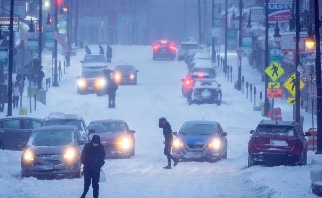 Хүчтэй цасан шуурганы улмаас АНУ-д онцгой байдал зарлажээ