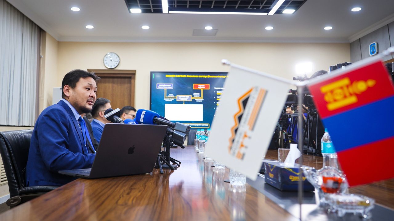 Бортээгийн хэсгийн тусгай зөвшөөрлийг шилжүүлэхгүйгээр олборлолт, боловсруулалт, борлуулалт, тээвэрлэлт хийлгэнэ