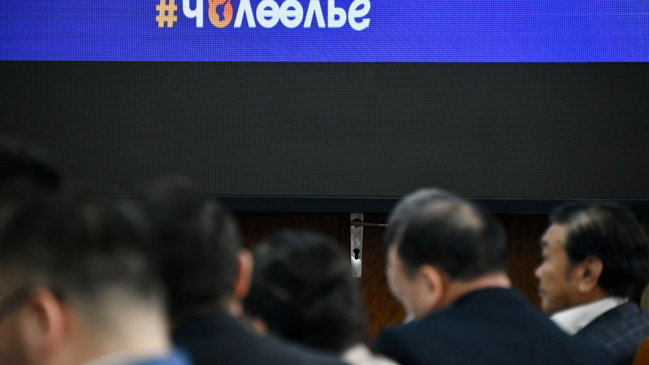 Зам тээврийн салбарт 3885 зөвшөөрөл олгосны 80 хувийг авто замын тусгай зөвшөөрөл эзэлдэг