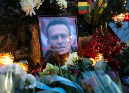 Оросын сөрөг хүчний зүтгэлтэн Навальныг хордлогоос болж амиа алдсан гэж европчууд мэдэгдэв