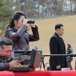 Ким Жон Ун охиноо залгамжлагчаар зарлаж байна