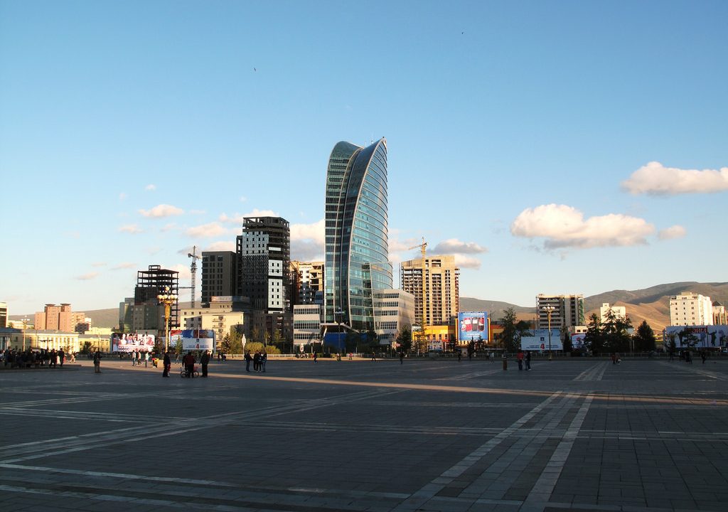 Улаанбаатарт өдөртөө 0 хэм, салхи баруун хойноос 5-10 м/с байна