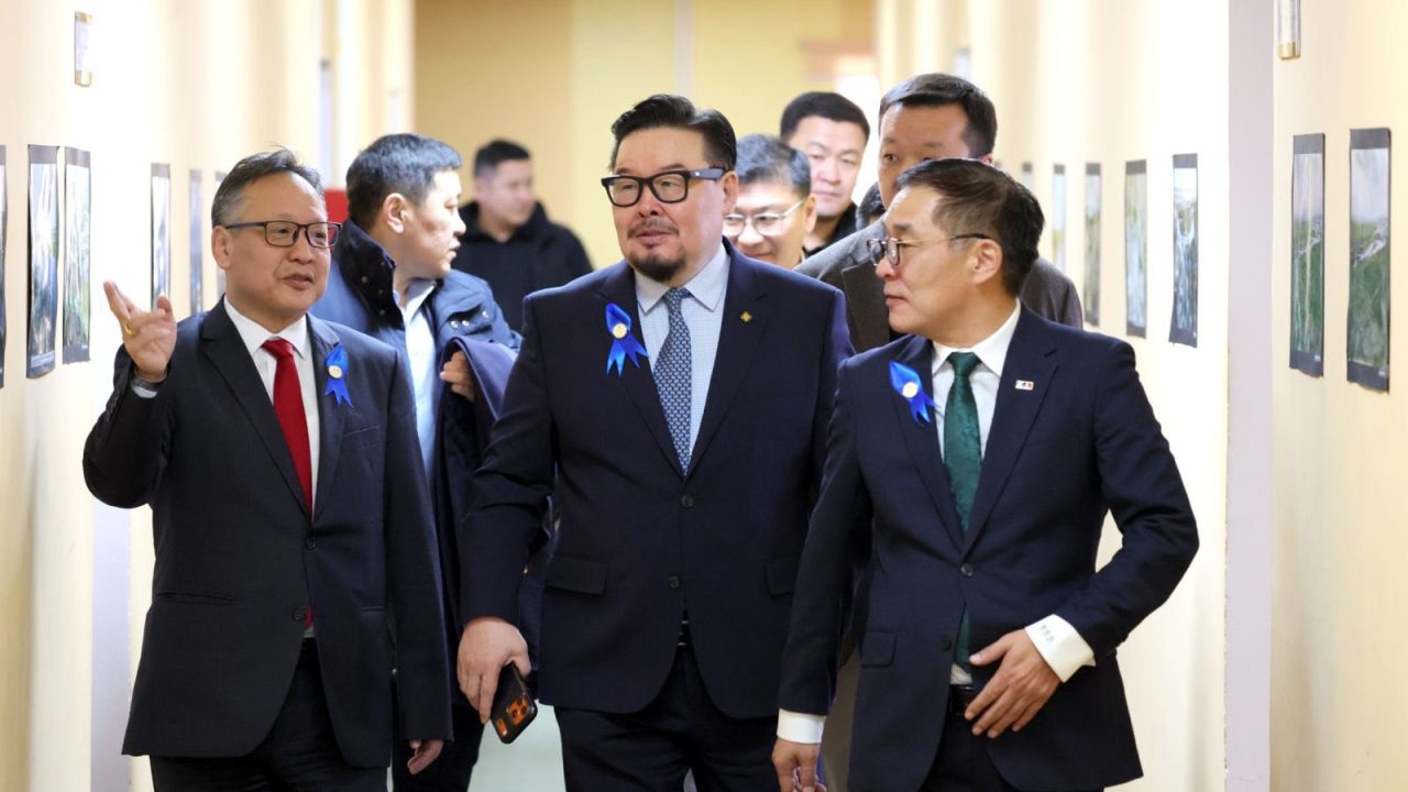 Ерөнхий сайд “ОЮУ ТОЛГОЙ” ХХК-аас ус бохирдуулсаны төлбөр авахыг үүрэг болголоо