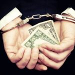 АТГ төрийн албан хаагчид хахууль санал болгосон иргэнд шүүхээс ял оногдуулжээ