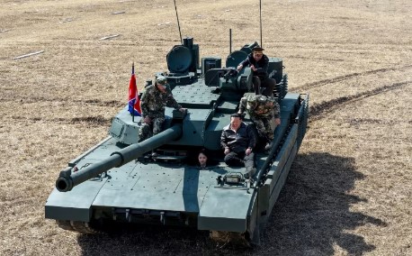 Орос улс Украины зүүн хэсэгт хийх дайралтаа эрчимжүүлж байна