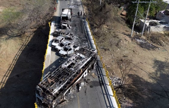 Хөл бөмбөгийн ДАШТ-ний аюулгүй байдал эргэлзээ төрүүлж байна