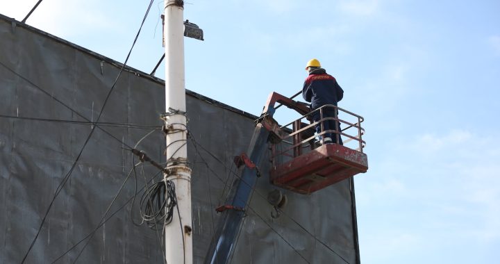 Зөвшөөрөлгүй байршуулсан хаяг, зар сурталчилгааны байгууламжийг буулгаж эхэллээ