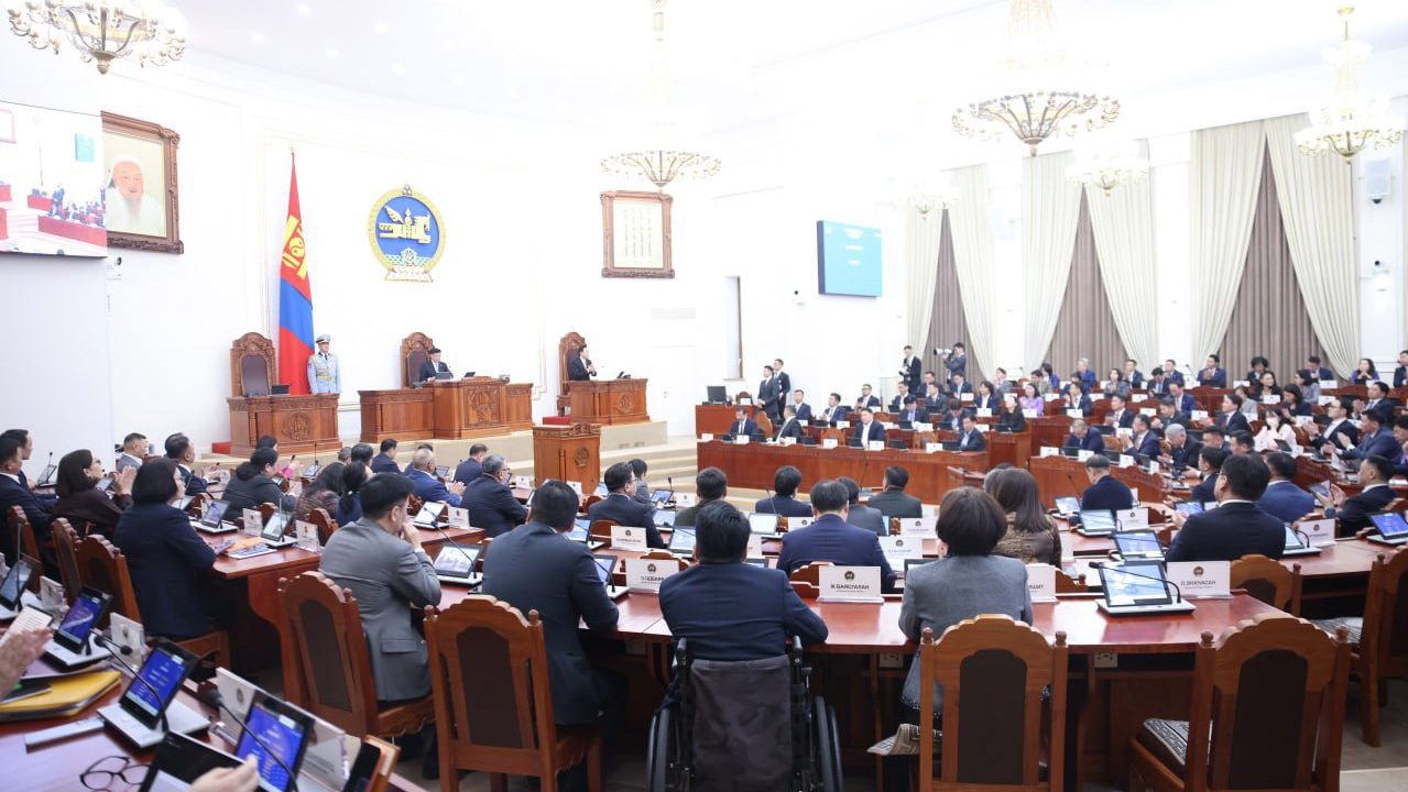 С.Бямбацогт: Төрийн үйл ажиллагаа ард иргэдийн аж амьдралыг гацаах хэмжээнд хүрч хэрхэвч болохгүй