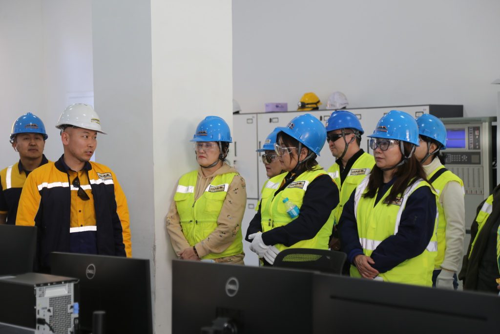 ЭТТ: Мэргэжлийн болон техникийн боловсролын байгууллын төлөөлөл зочиллоо