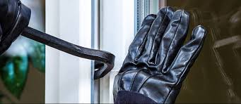 68 удаагийн үйлдлээр 229.9 сая төгрөгийн хохирол учруулсан орон байрны хулгайчид 12 жилийн хорих ял оногдуулжээ