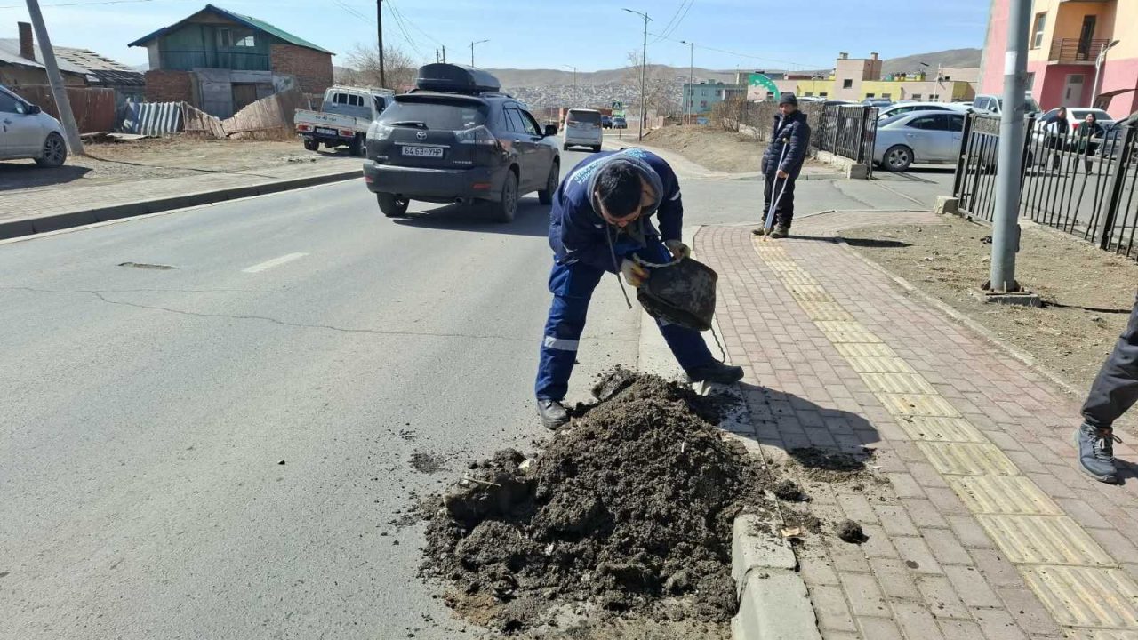 Борооны ус зайлуулах шугам хоолойн цэвэрлэгээ үргэлжилж байна