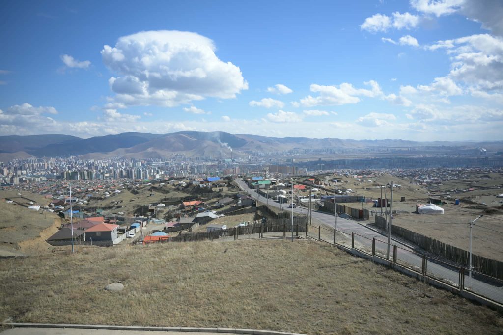 Зүүн Нарангийн гудамж орчмын 10 га талбайг чөлөөлж, цэцэрлэгт хүрээлэн байгуулна