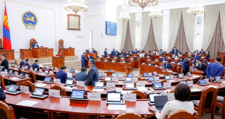 Х.Ганхуяг: 0-792 мянга хүртэлх төгрөгийн орлогод хувь хүний орлогын албан татвар ногдуулахгүй
