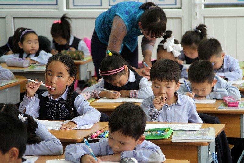 26,992 суралцагч хотхоны бага сургуульд, 8100 суралцагч төрөлжсөн ахлах сургуульд суралцана