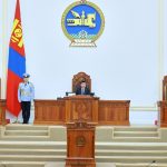 Төсвийн тодотголоо батлаагүй ч УИХ-ын чуулганаа хаагаад, нээлээ